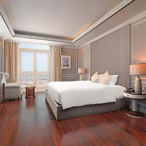 https://royal-lotus-hotel-danang-by-hk-hospitality.dananghotels.net