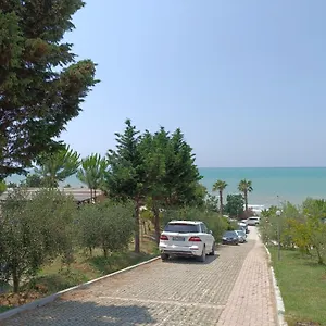 Plazhi Gjeneralit - Small - - - - Kompleks wypoczynkowy Kavaja