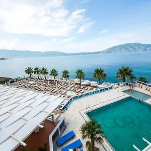 Coral & Hotel Radhimë
